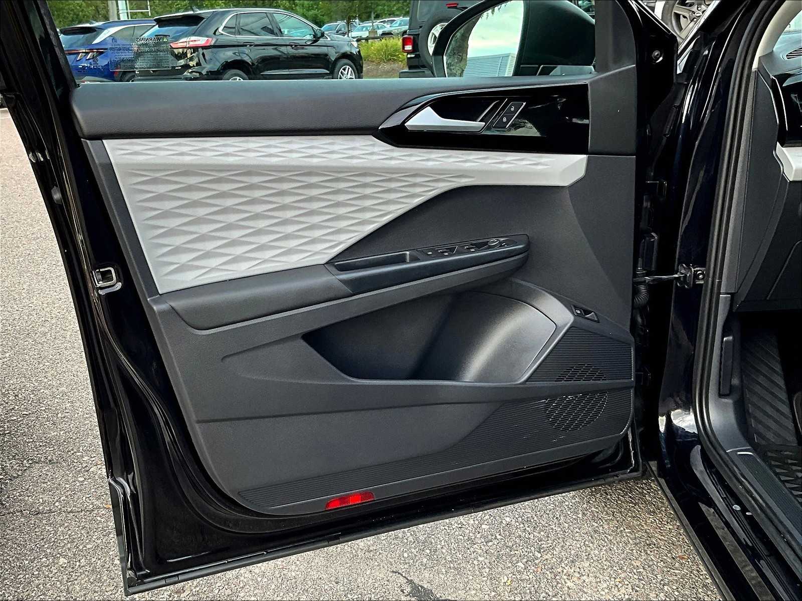 2022 Volkswagen Taos S - Photo 9