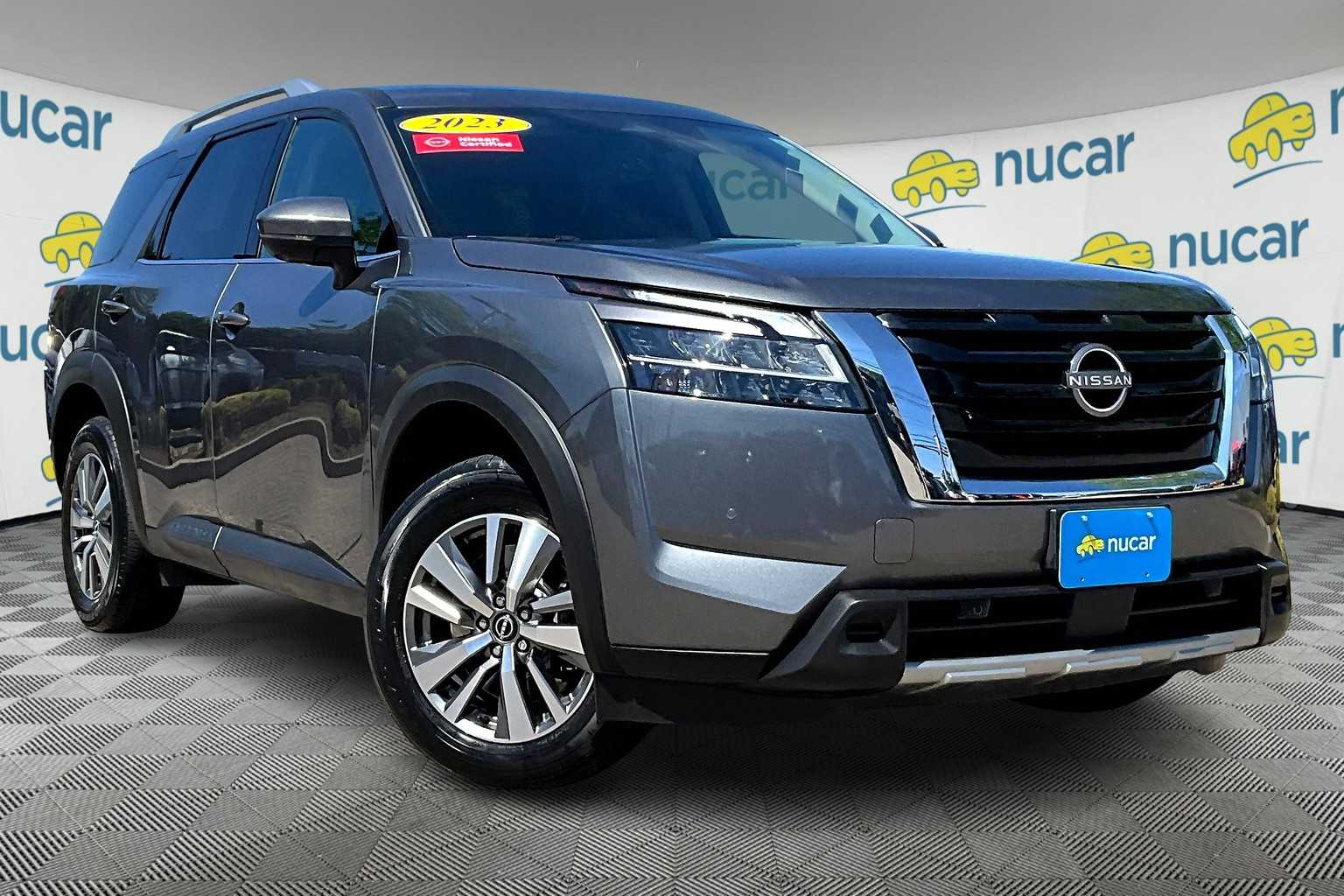 2023 Nissan Pathfinder SL