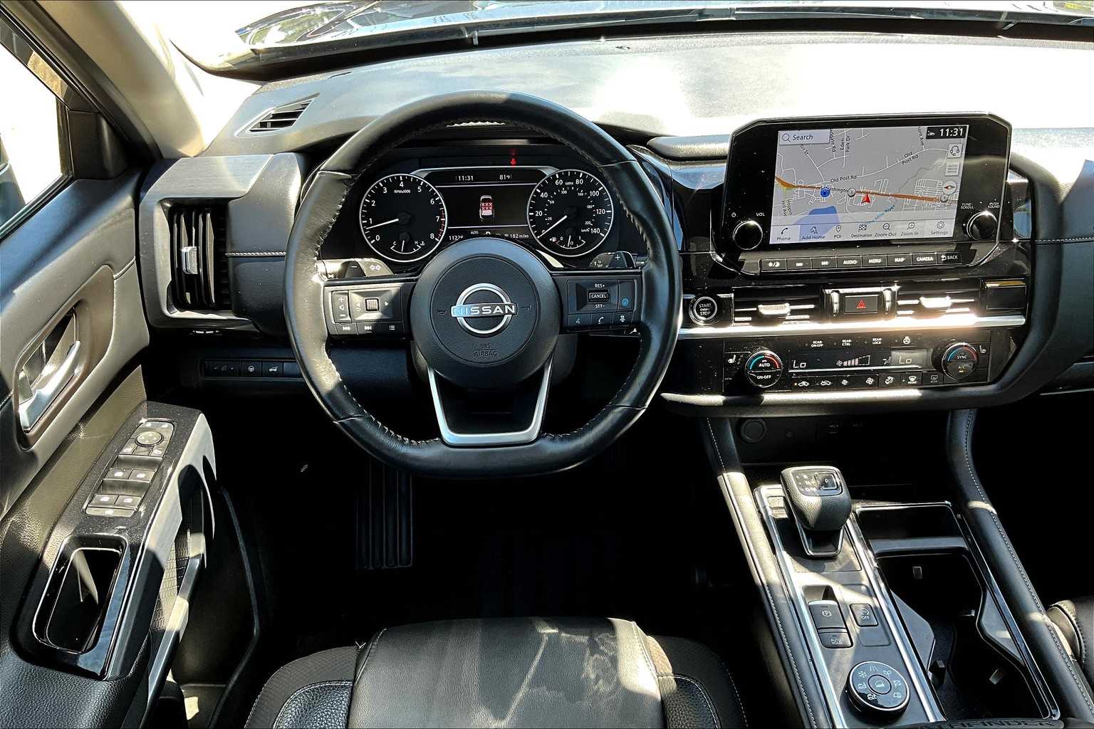 2023 Nissan Pathfinder SL - Photo 18