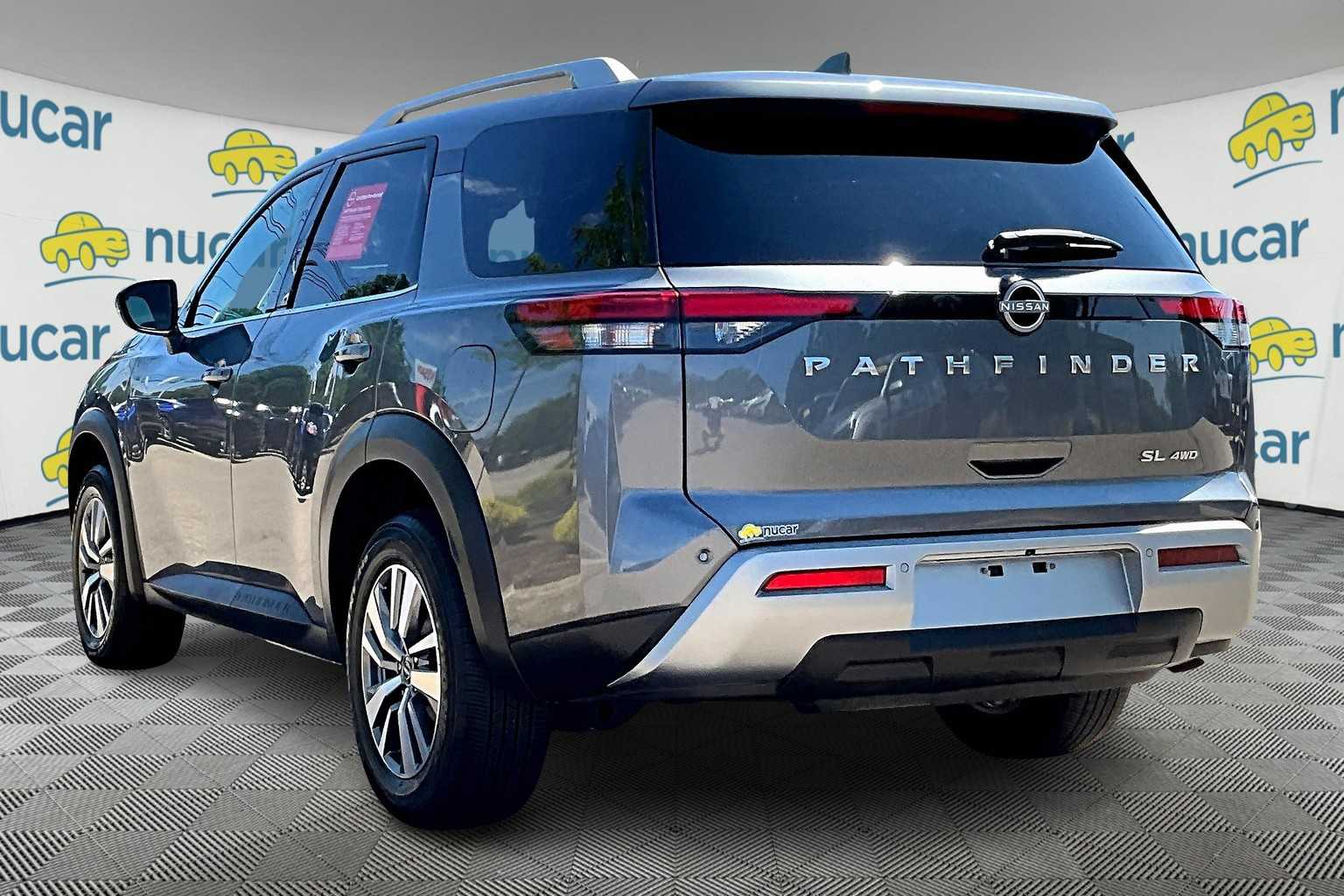 2023 Nissan Pathfinder SL - Photo 4