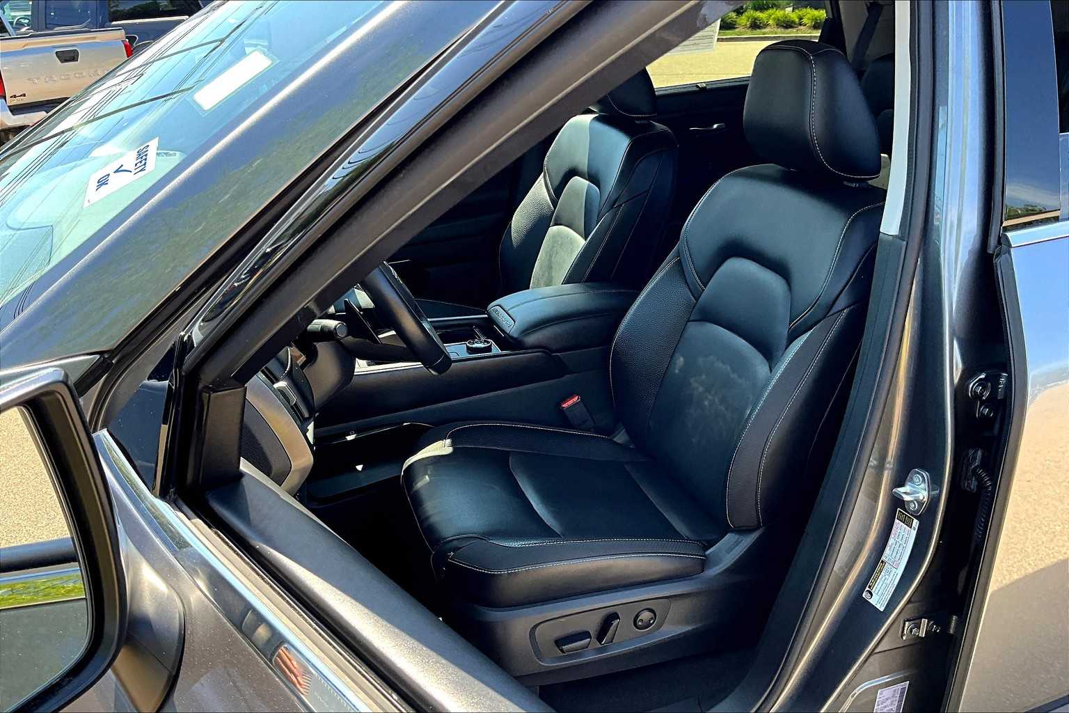 2023 Nissan Pathfinder SL - Photo 10