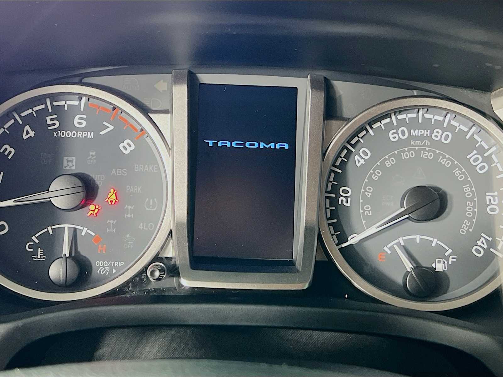 2023 Toyota Tacoma SR5 - Photo 12