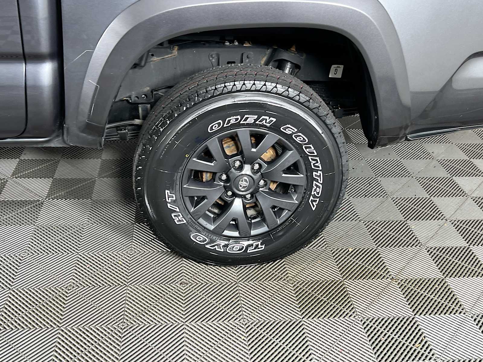 2023 Toyota Tacoma SR5 - Photo 29