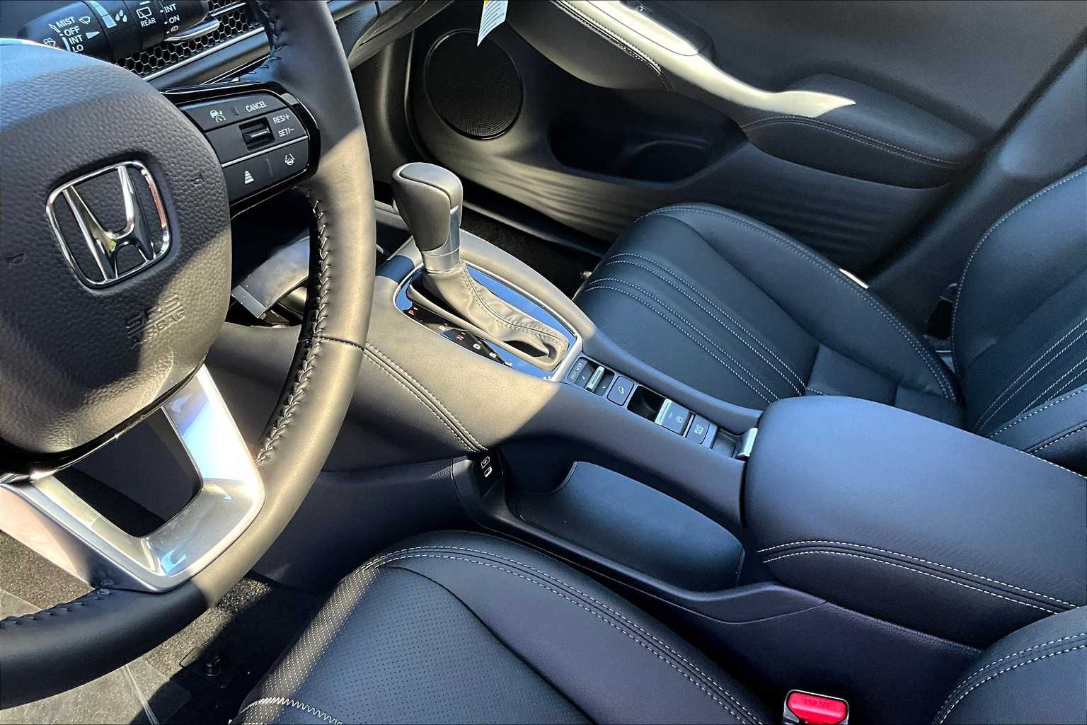 2026 Honda HR-V EX-L - Photo 14