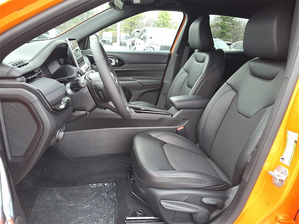 2026 Jeep Compass Latitude - Photo 9