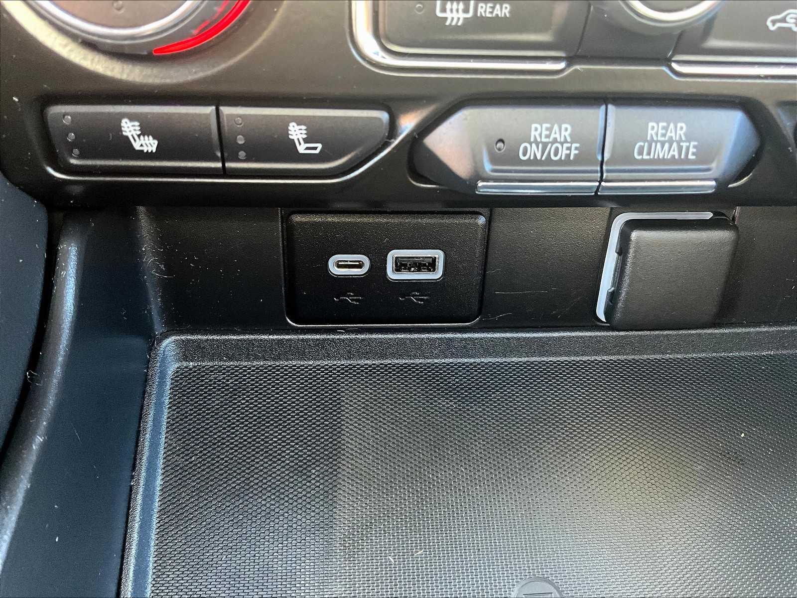 2021 Chevrolet Tahoe RST - Photo 28