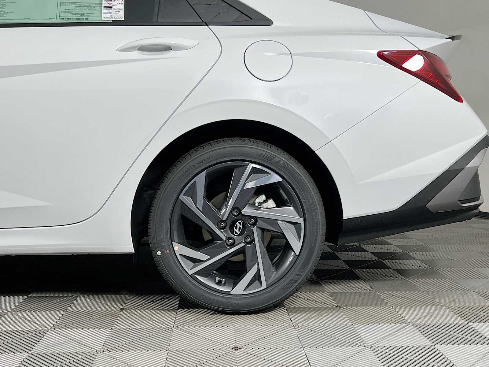 2025 Hyundai Elantra SEL Sport - Photo 18