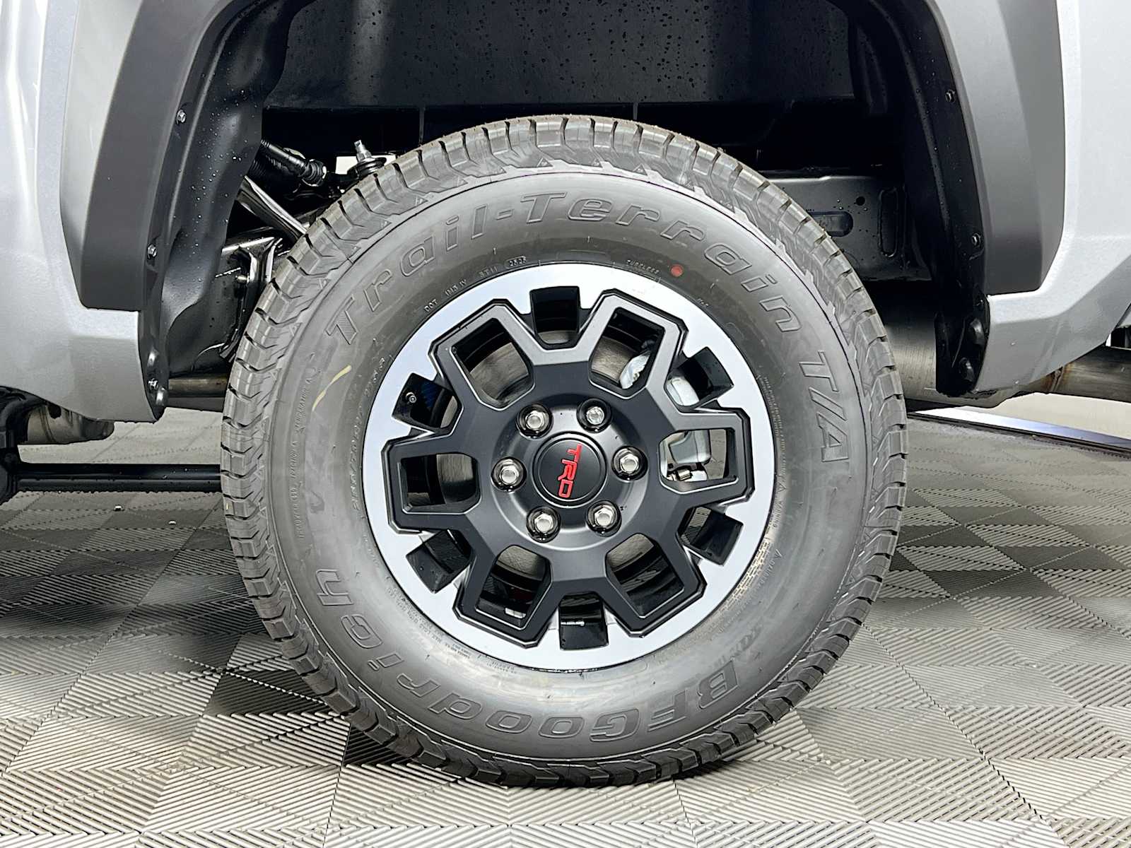 2025 Toyota Tacoma TRD Off Road - Photo 18