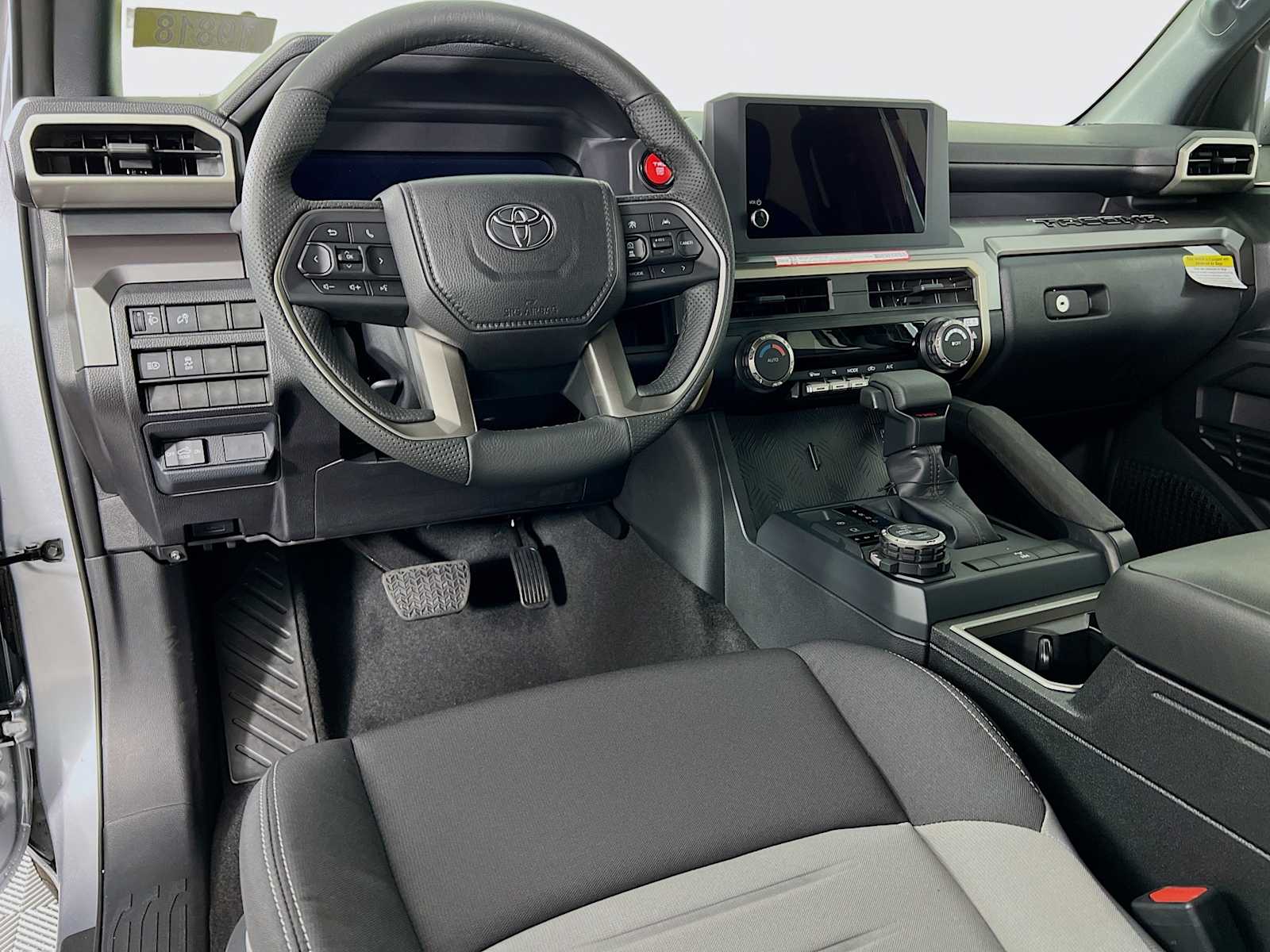 2025 Toyota Tacoma TRD Off Road - Photo 6