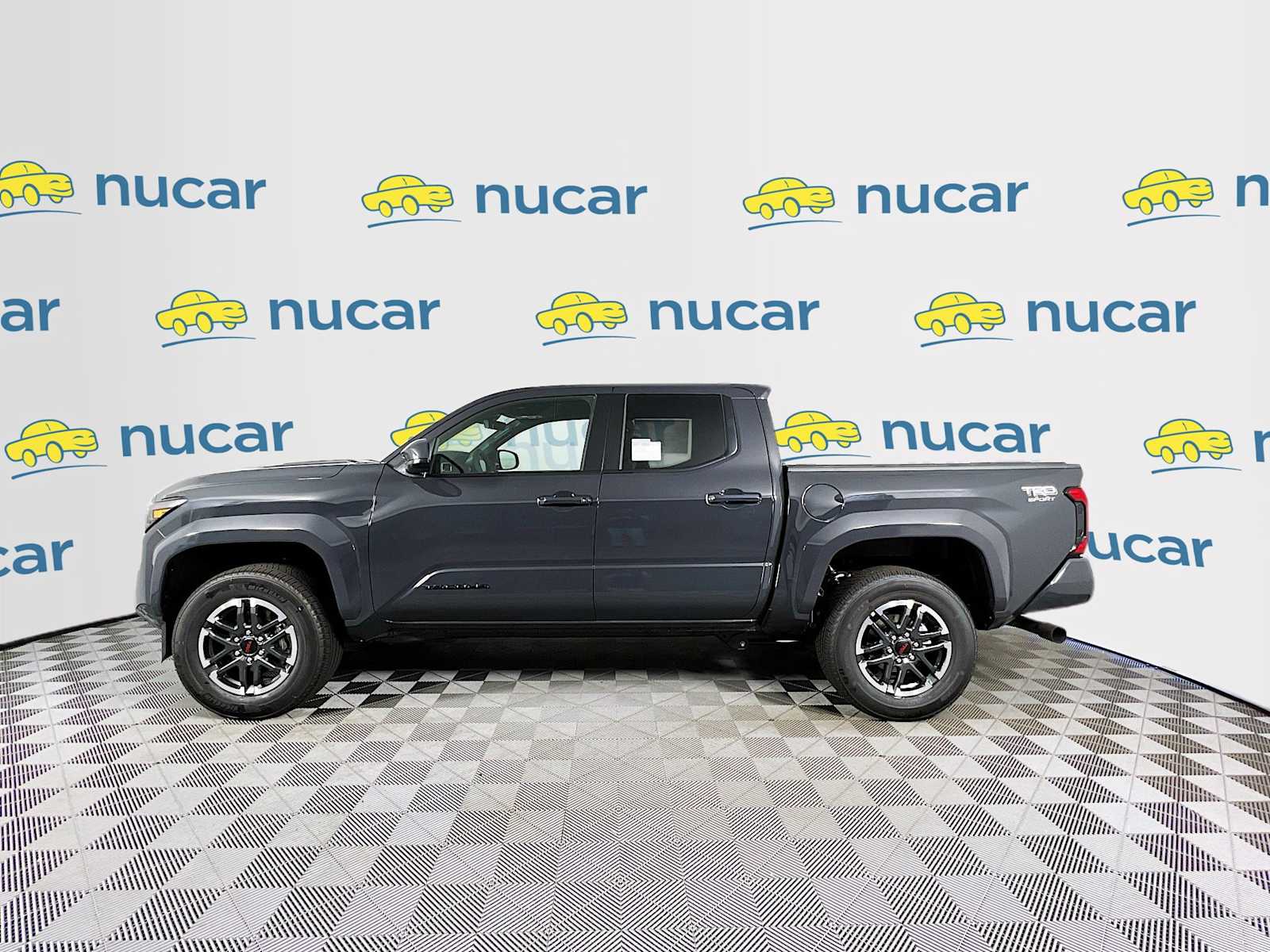 2025 Toyota Tacoma TRD Sport - Photo 3