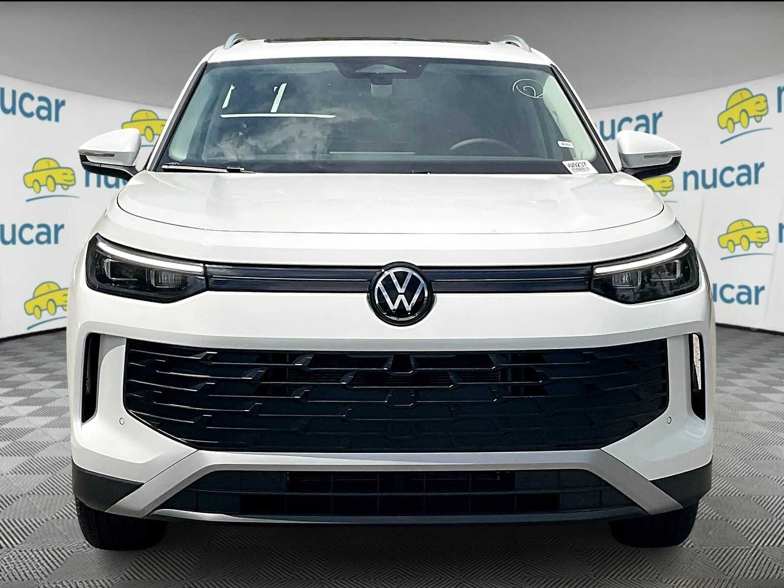 2025 Volkswagen Tiguan SE - Photo 3