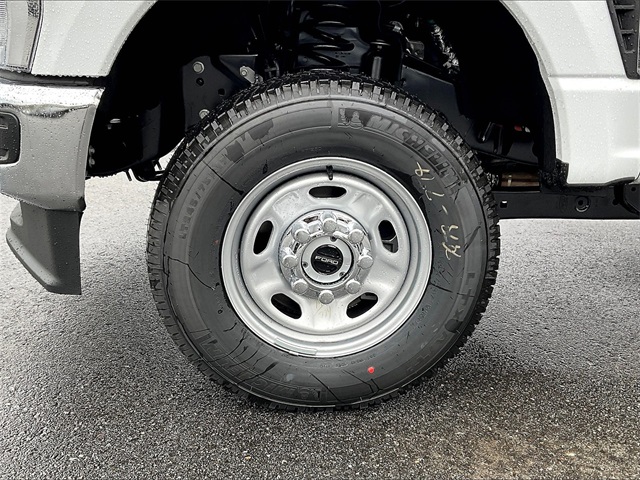 2025 Ford F-250SD XL - Photo 8