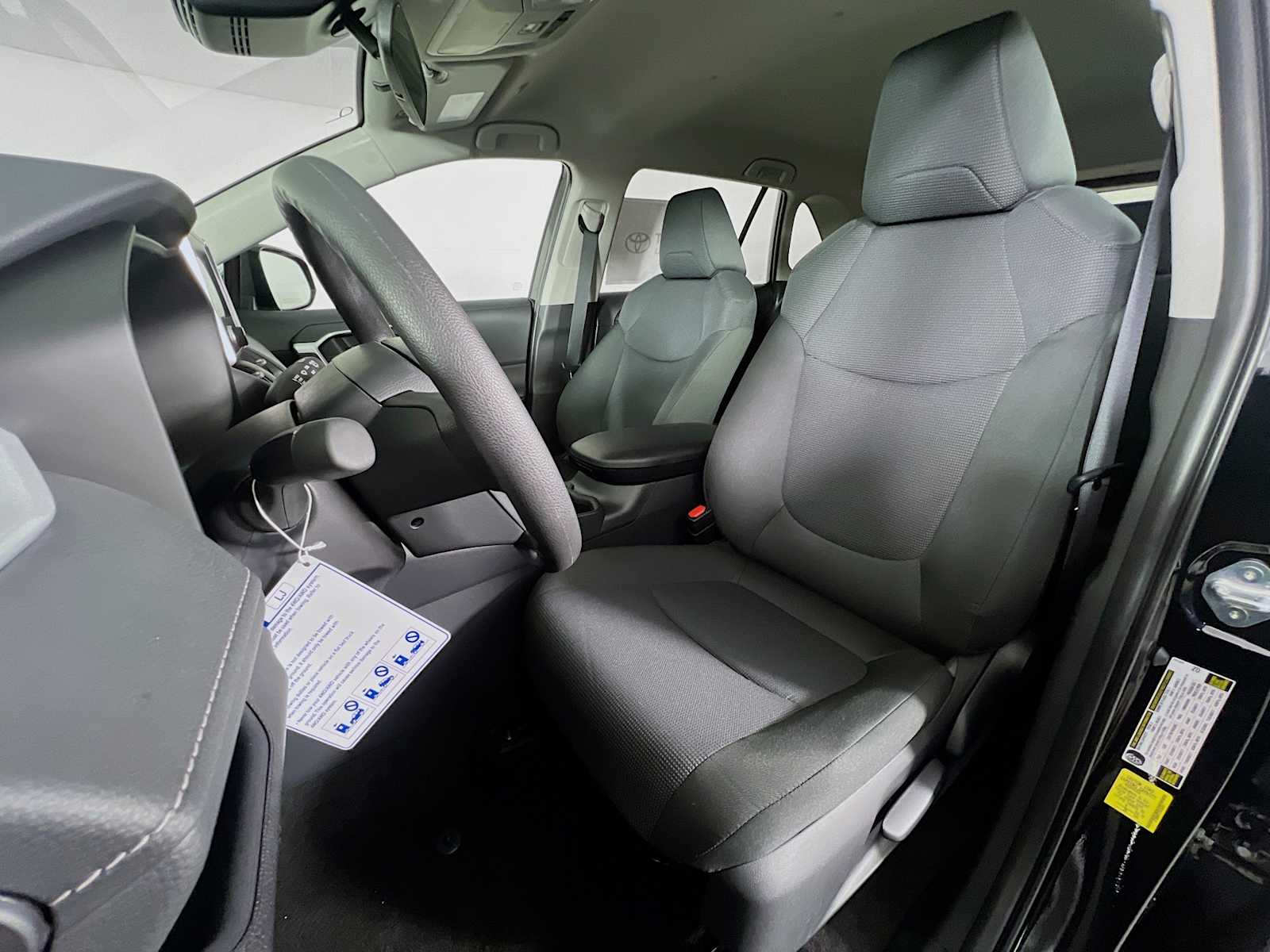 2025 Toyota RAV4 Hybrid LE - Photo 12