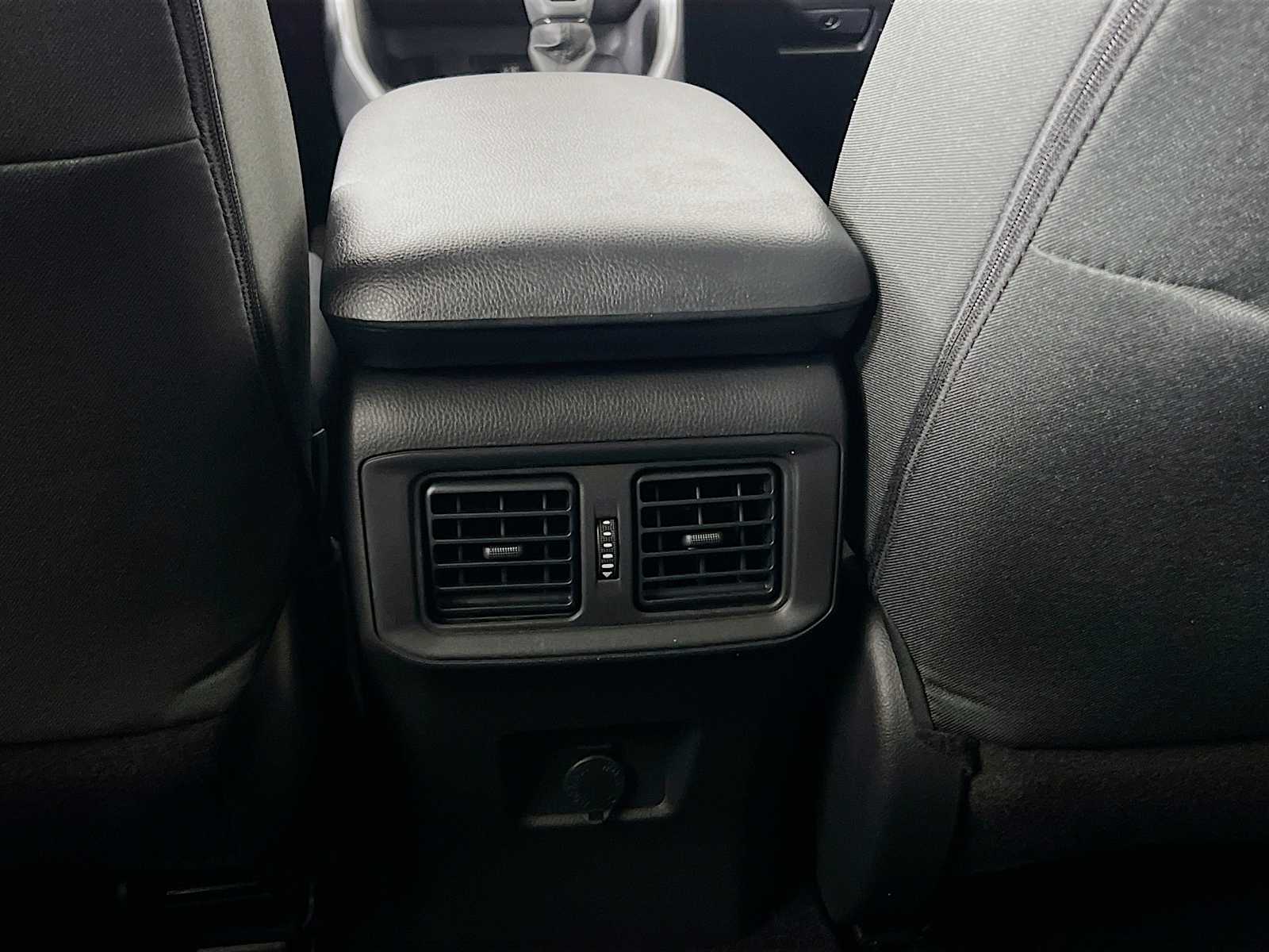 2025 Toyota RAV4 Hybrid LE - Photo 14