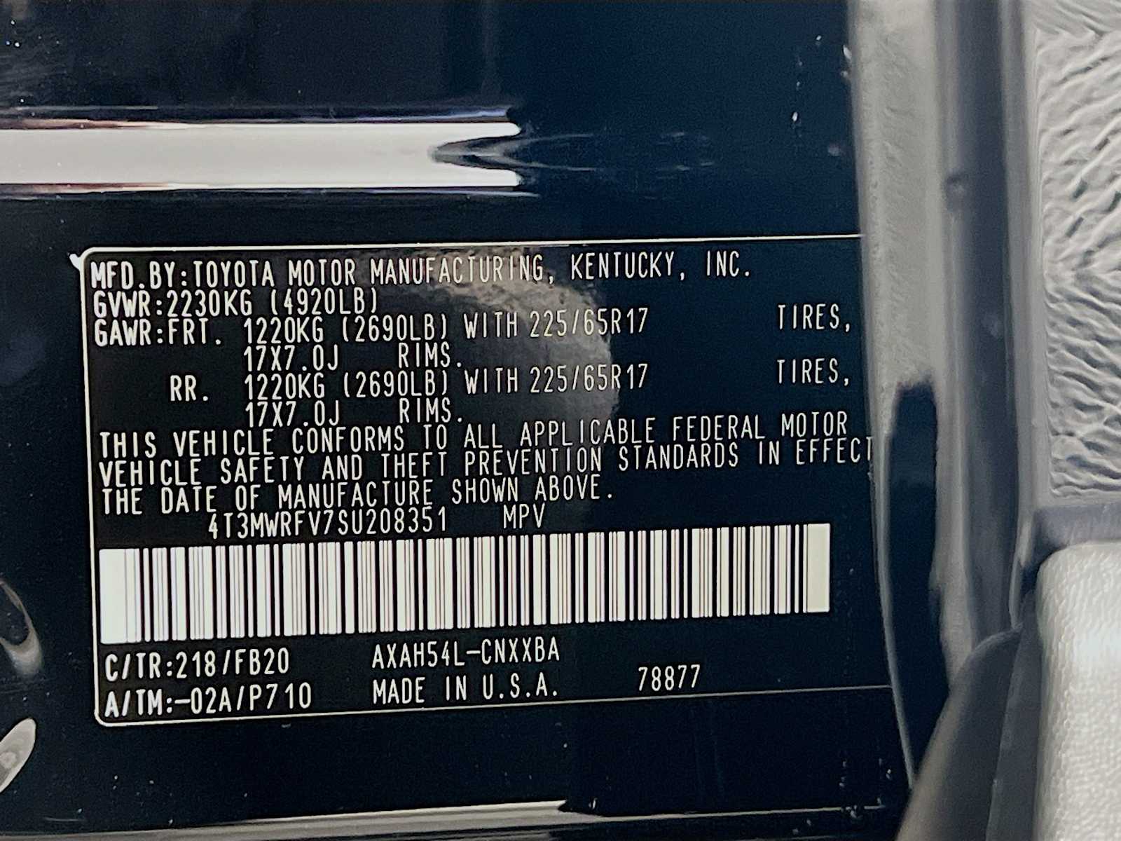 2025 Toyota RAV4 Hybrid LE - Photo 20