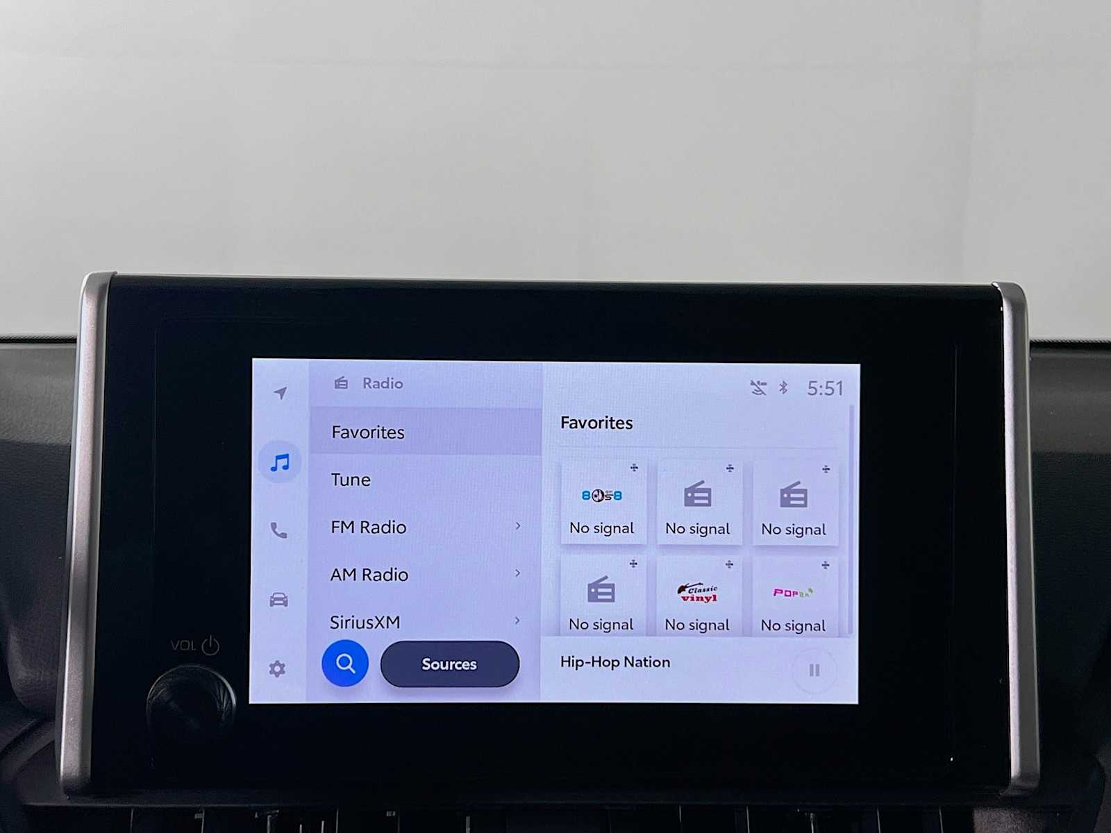 2025 Toyota RAV4 Hybrid LE - Photo 8