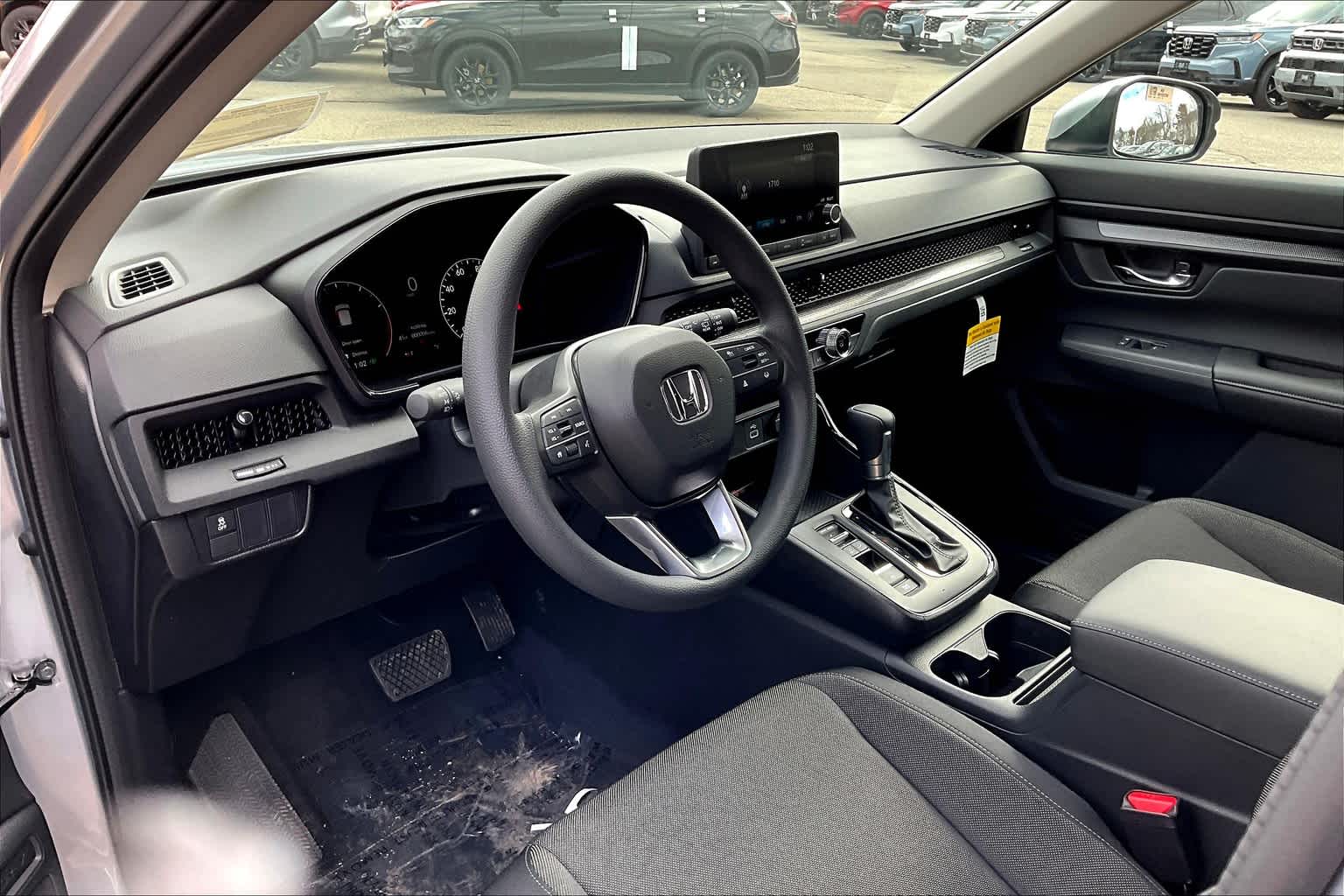 2025 Honda CR-V LX - Photo 9