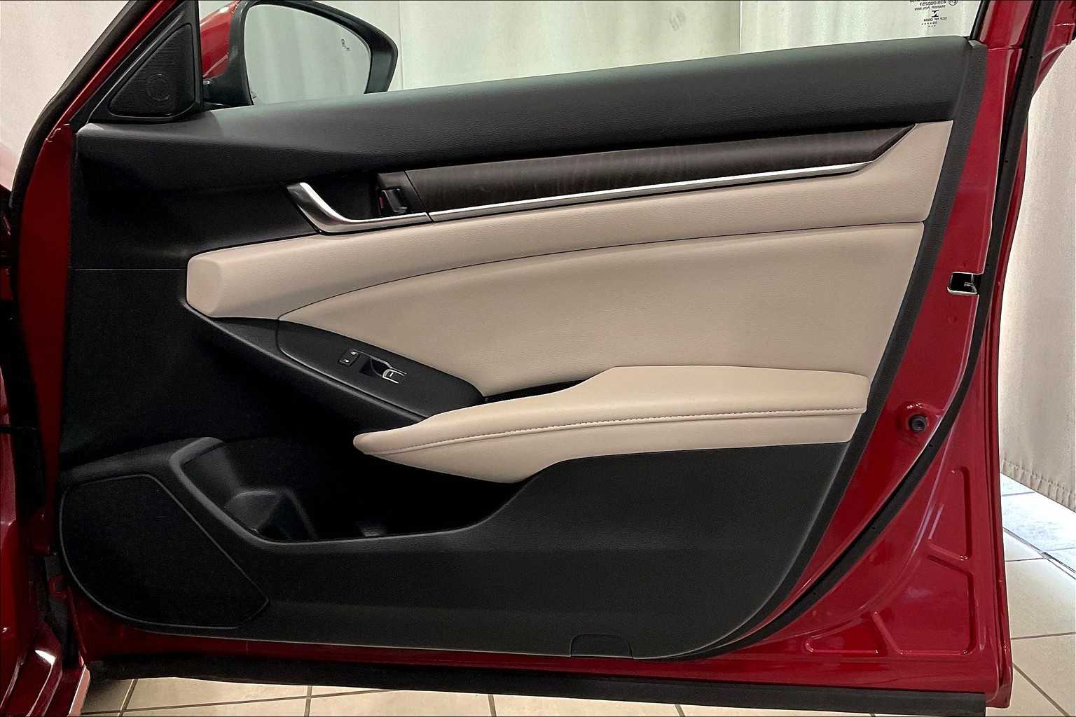 2020 Honda Accord EX - Photo 12