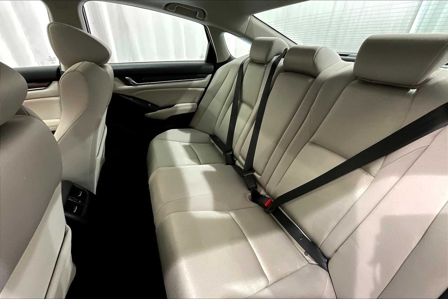 2020 Honda Accord EX - Photo 15