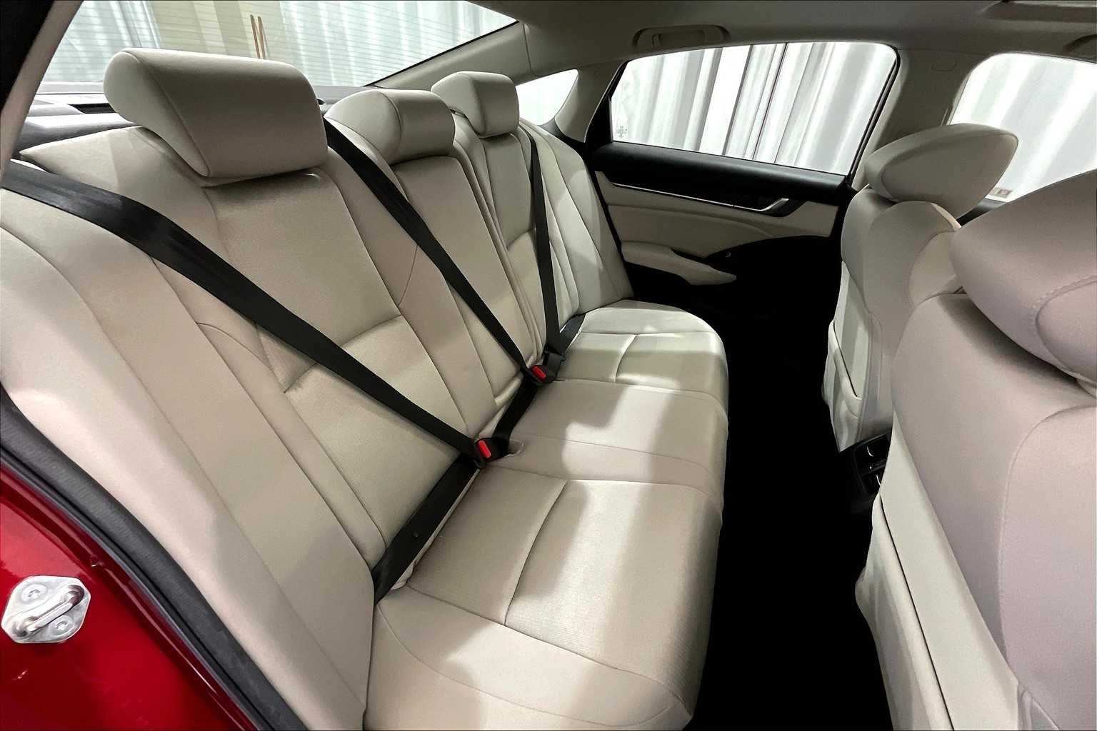 2020 Honda Accord EX - Photo 16