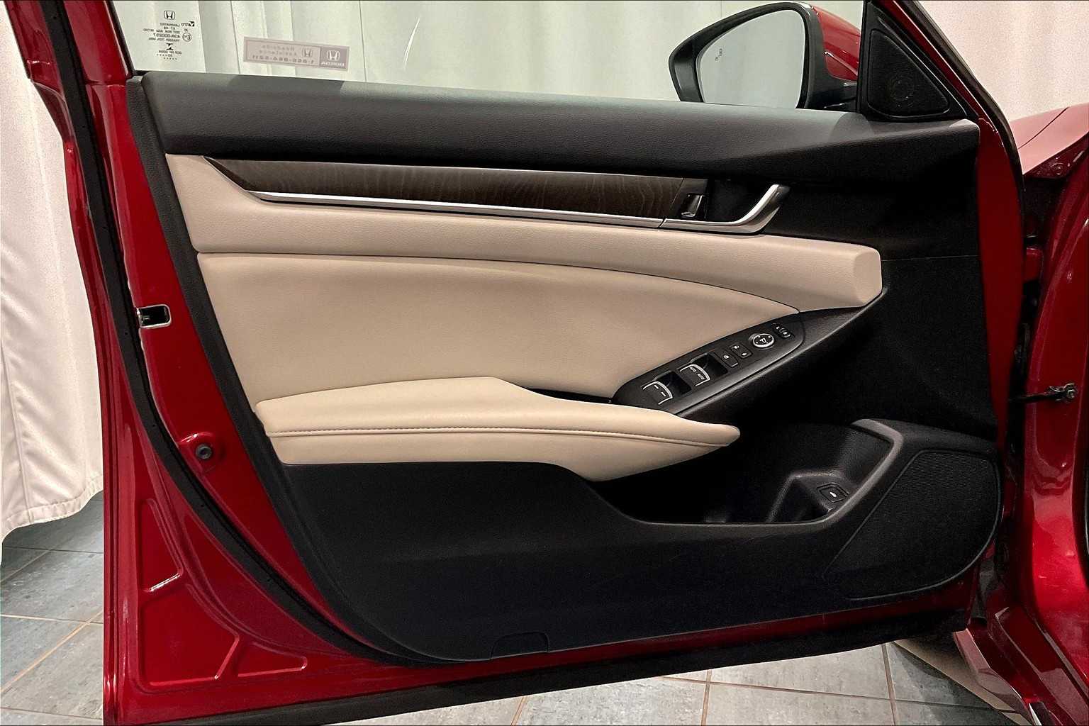 2020 Honda Accord EX - Photo 9
