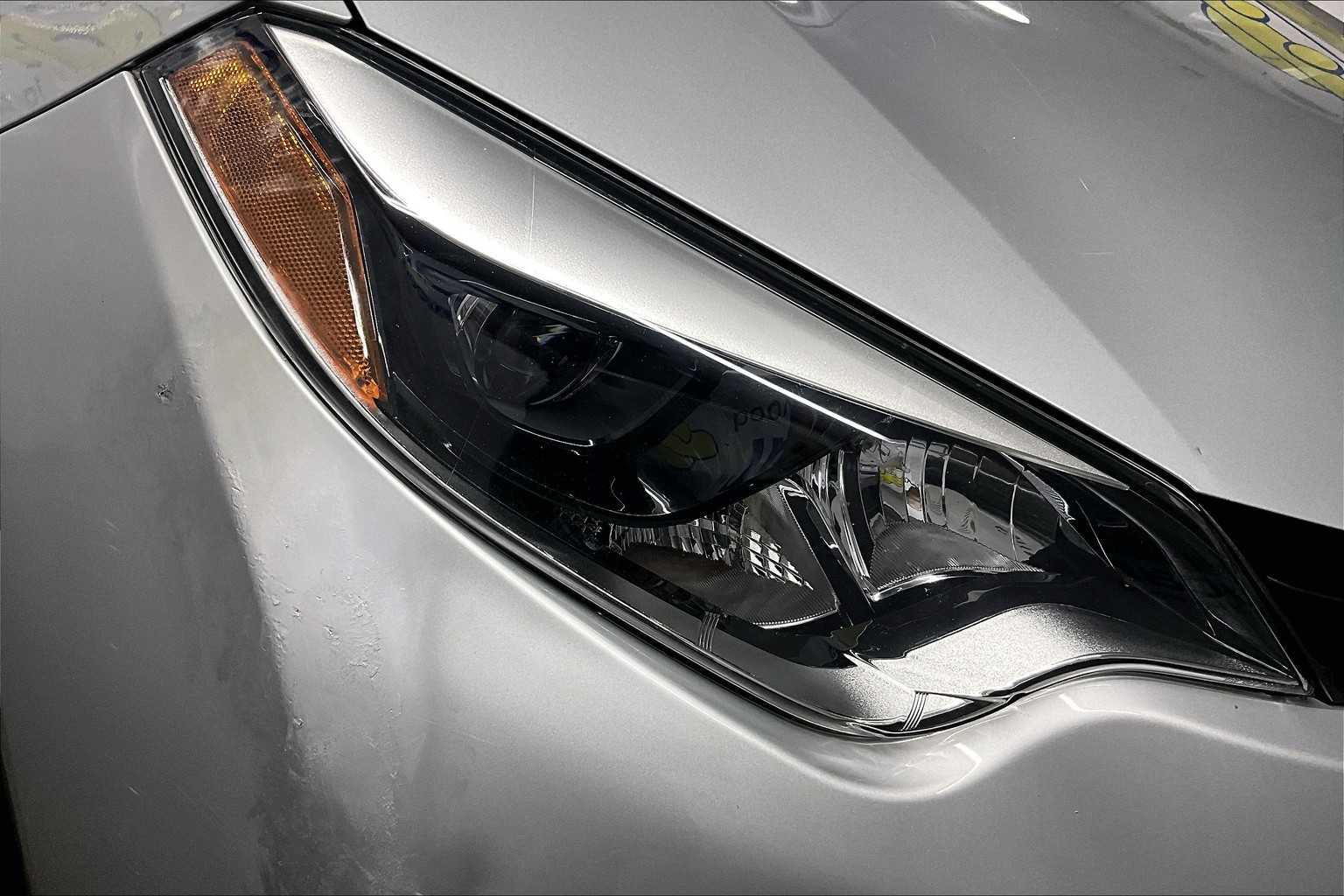 2016 Toyota Corolla LE - Photo 31