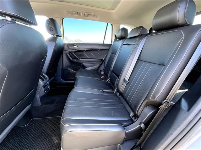 2022 Volkswagen Tiguan 2.0T SE - Photo 14
