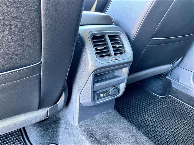 2022 Volkswagen Tiguan 2.0T SE - Photo 24