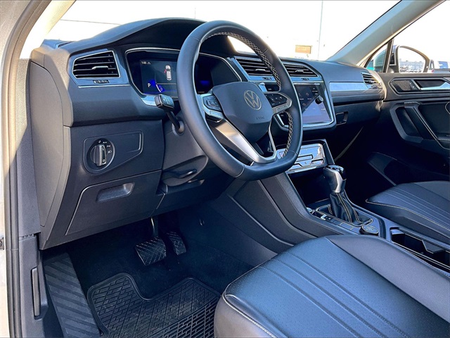 2022 Volkswagen Tiguan 2.0T SE - Photo 8