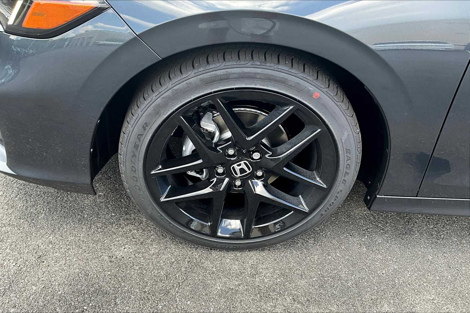 2026 Honda Civic Sport - Photo 8