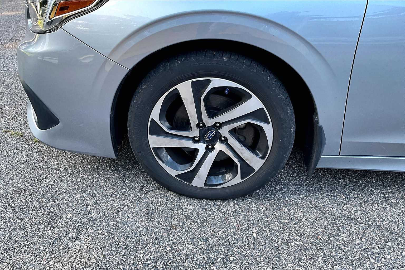 2020 Subaru Legacy Limited - Photo 4