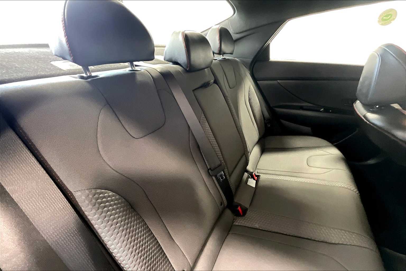 2023 Hyundai Elantra N Line - Photo 16