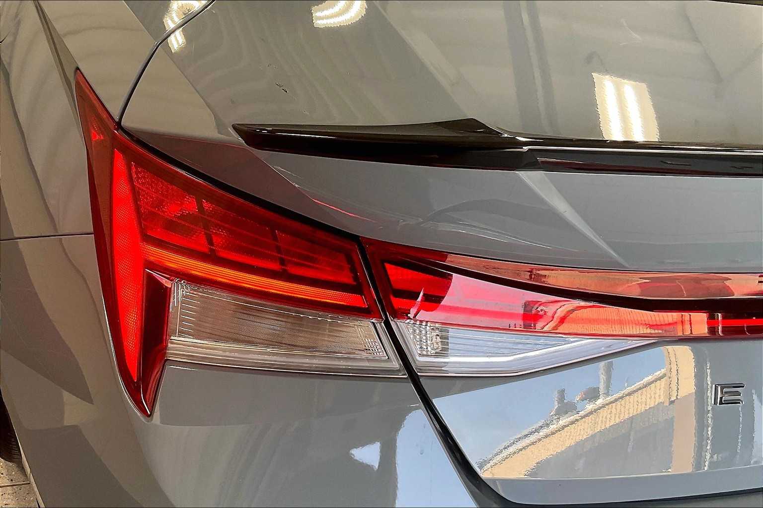 2023 Hyundai Elantra N Line - Photo 34