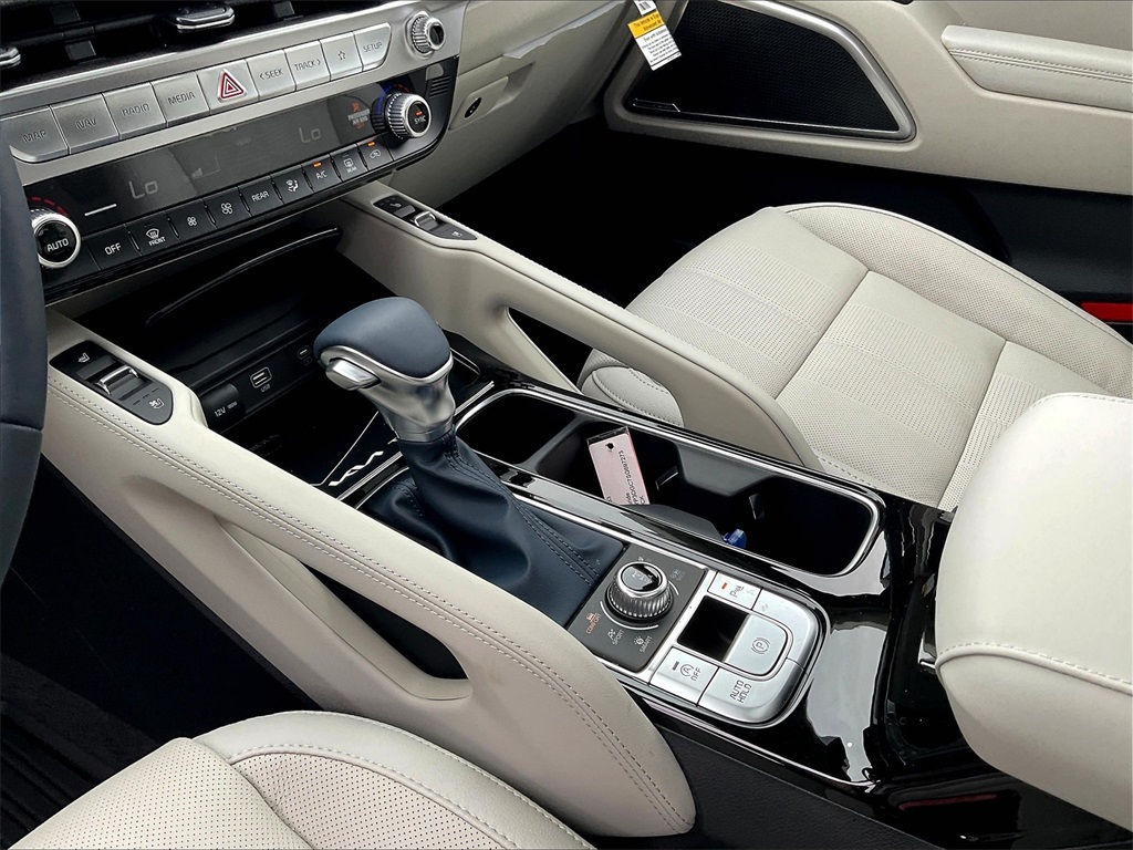 2025 Kia Telluride EX - Photo 14