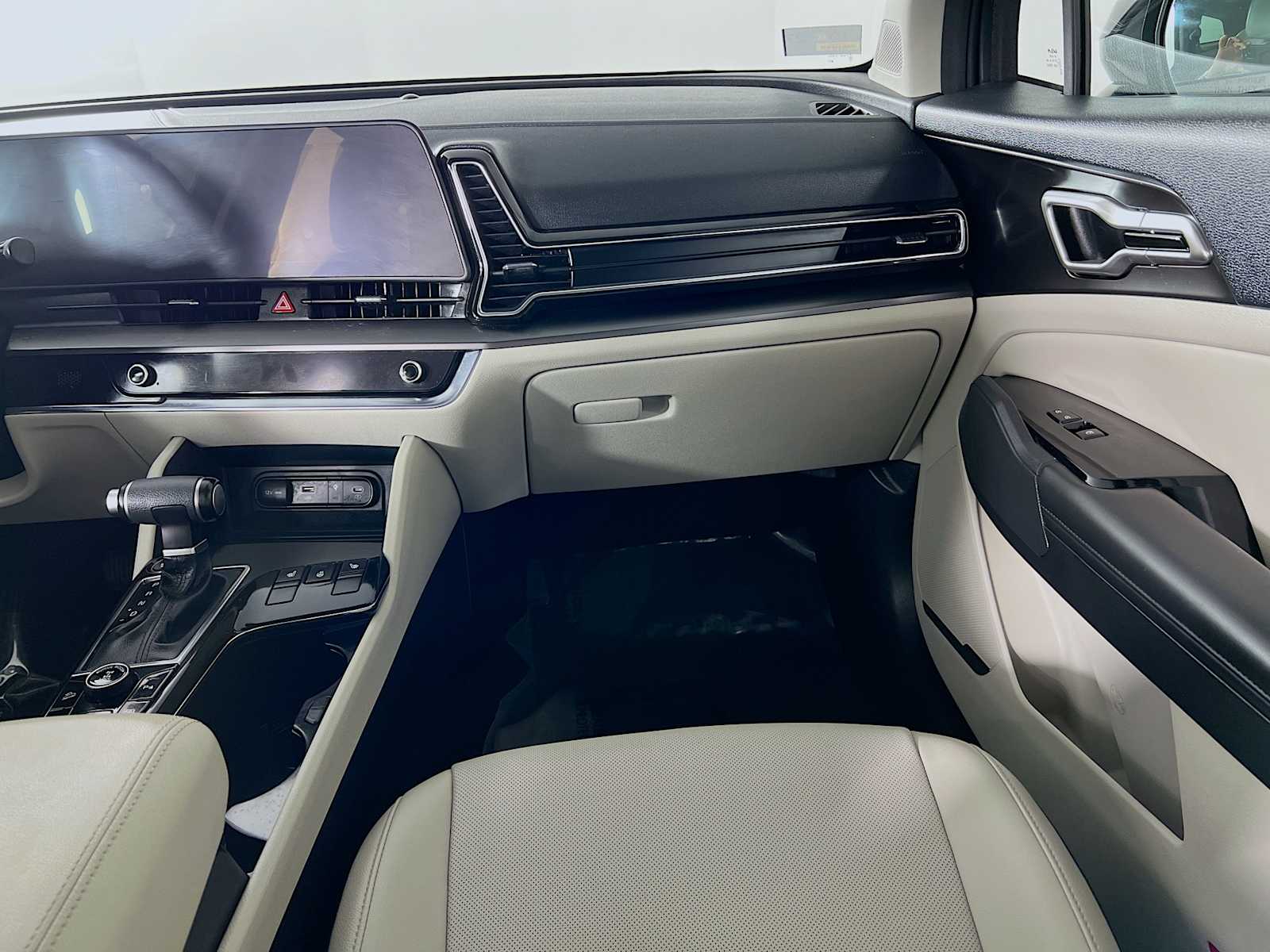 2023 Kia Sportage EX - Photo 24