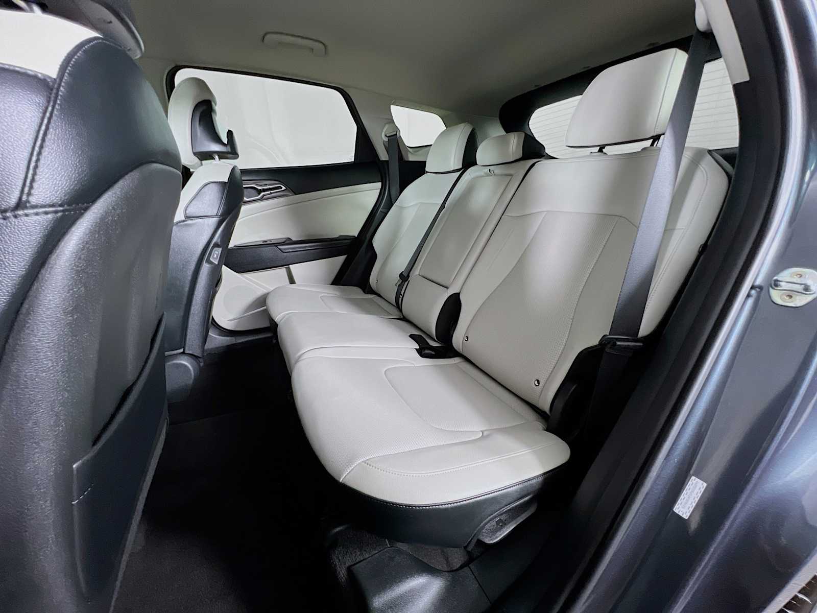 2023 Kia Sportage EX - Photo 25