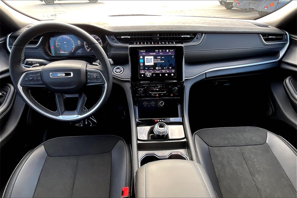 2025 Jeep Grand Cherokee Altitude X - Photo 12