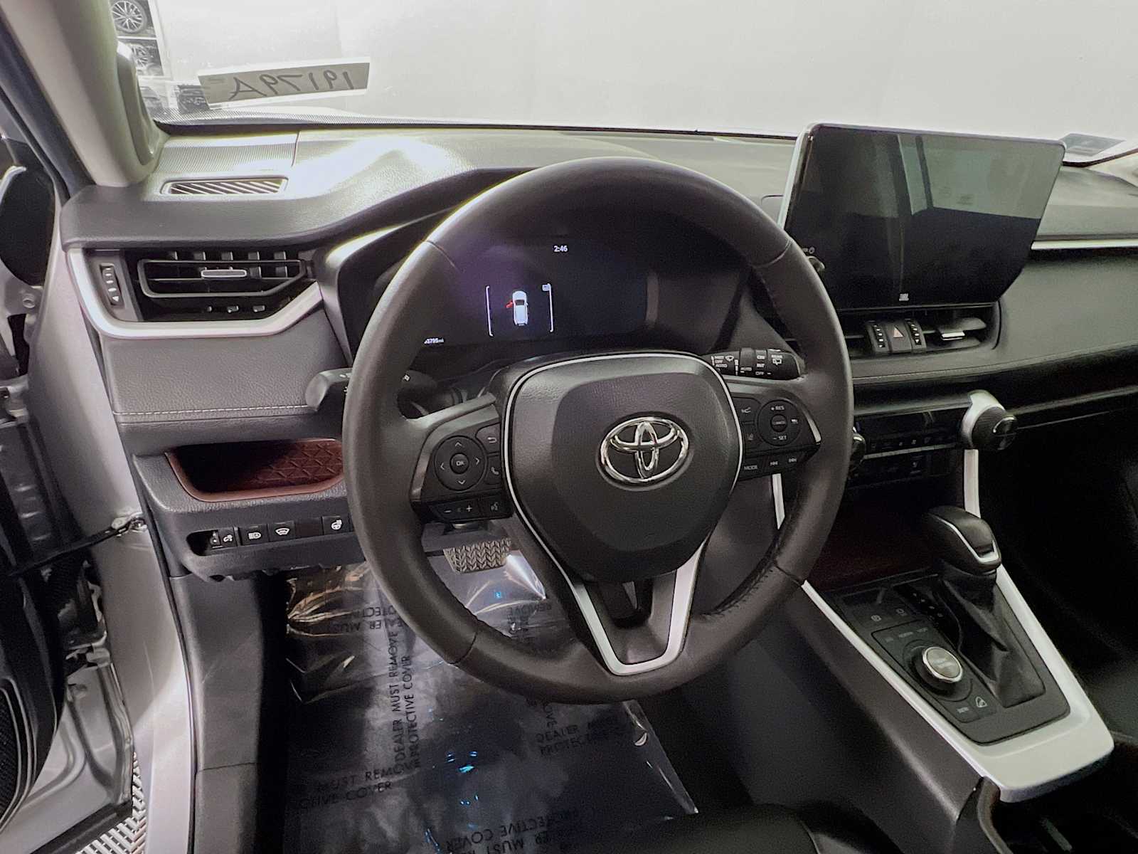 2023 Toyota RAV4 Limited - Photo 11