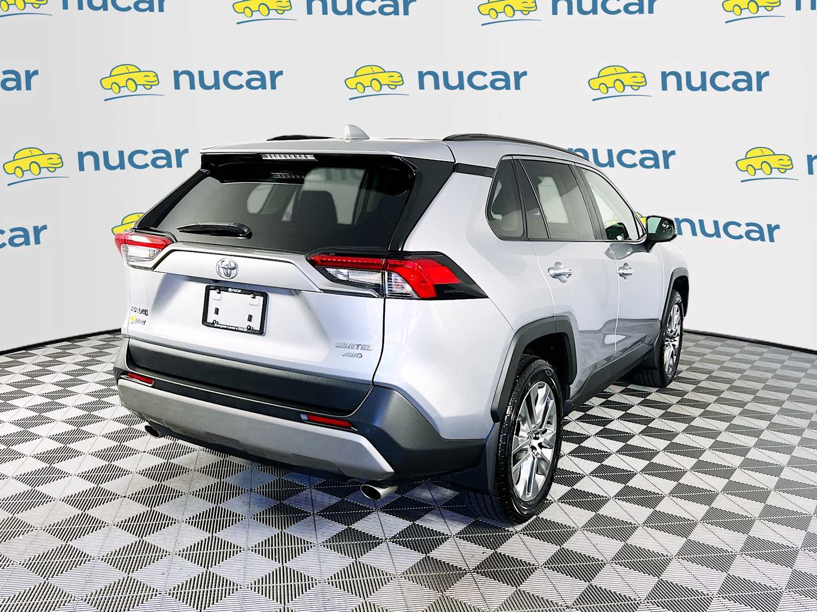 2023 Toyota RAV4 Limited - Photo 7