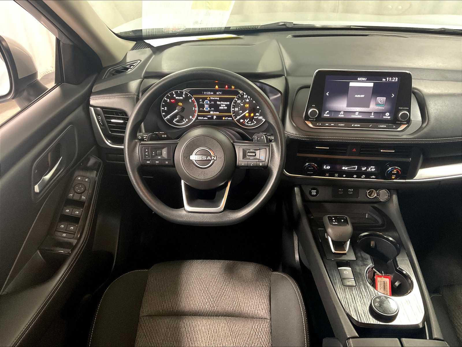 2024 Nissan Rogue SV - Photo 17