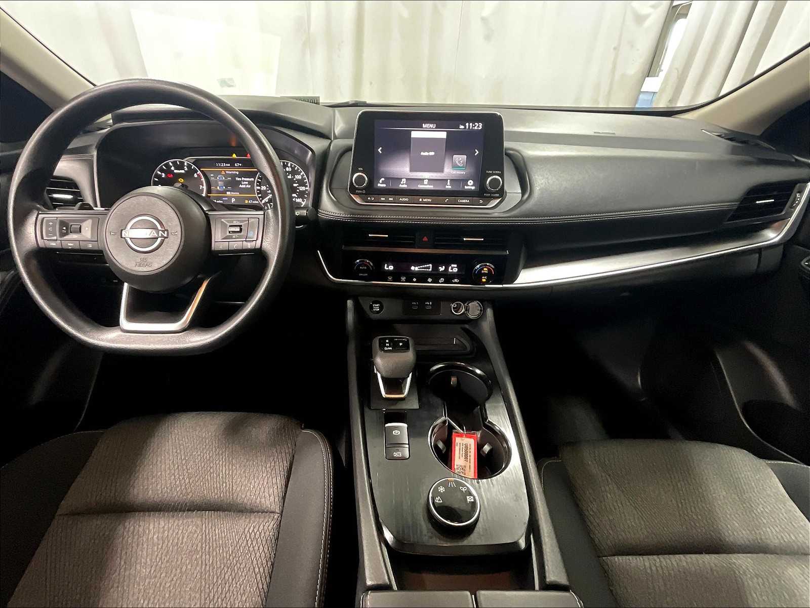 2024 Nissan Rogue SV - Photo 21