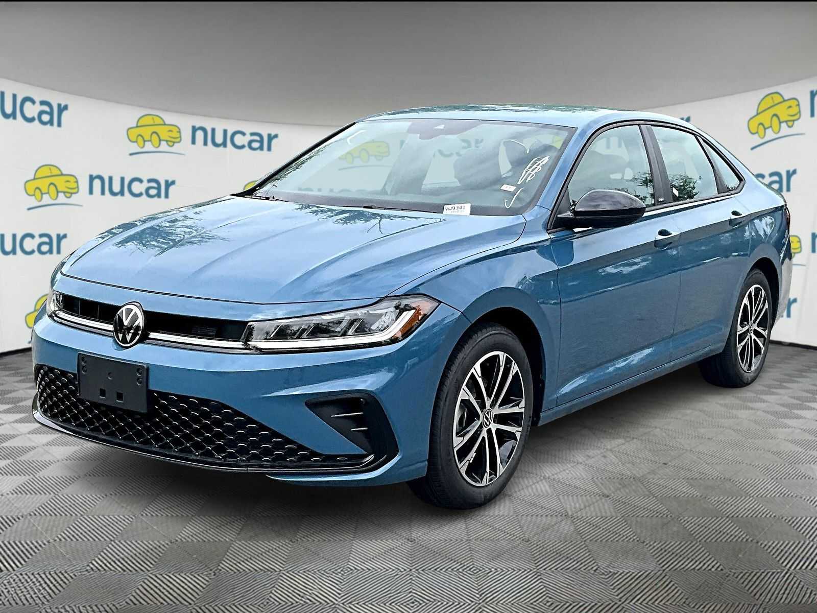 2025 Volkswagen Jetta Sport - Photo 4