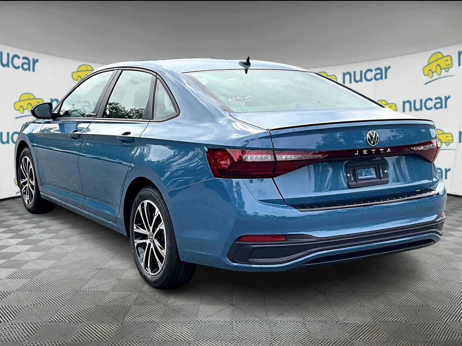 2025 Volkswagen Jetta Sport - Photo 5