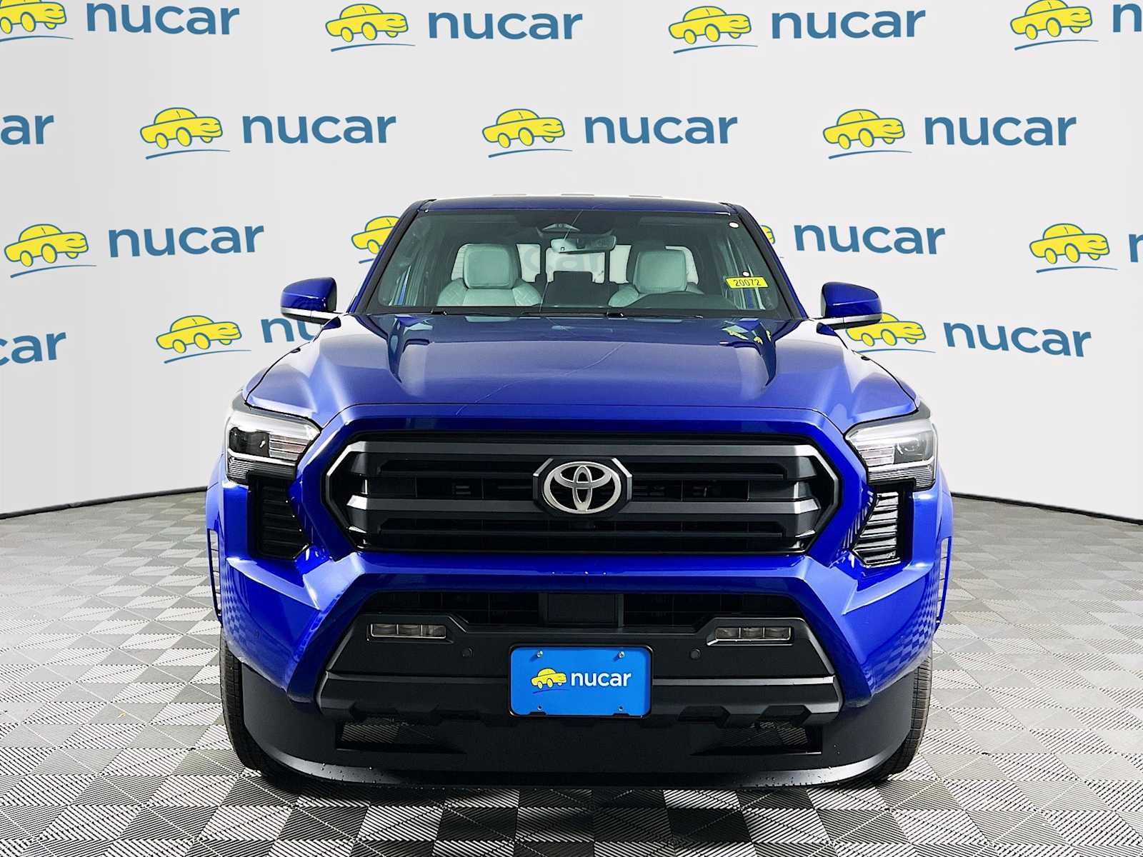 2025 Toyota Tacoma SR5 - Photo 2