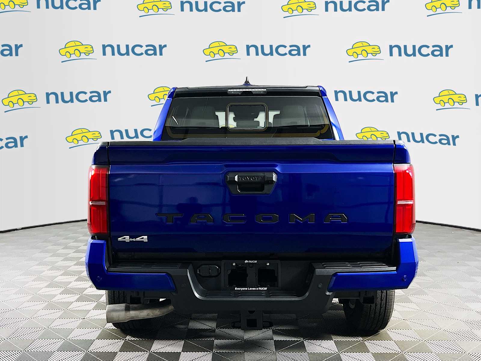 2025 Toyota Tacoma SR5 - Photo 5