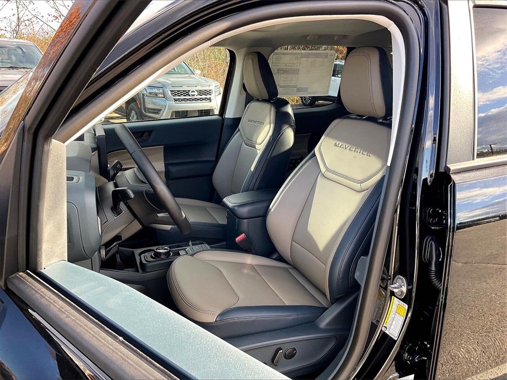 2025 Ford Maverick Lariat - Photo 11