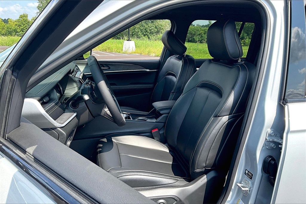 2024 Jeep Grand Cherokee 4xe - Photo 11