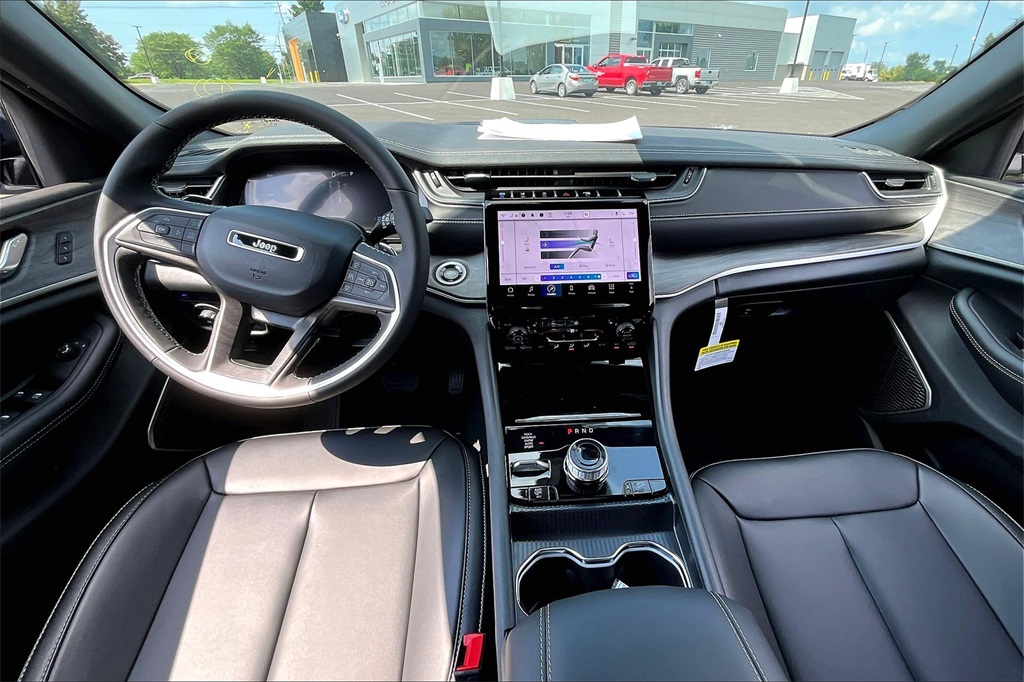 2024 Jeep Grand Cherokee 4xe - Photo 12