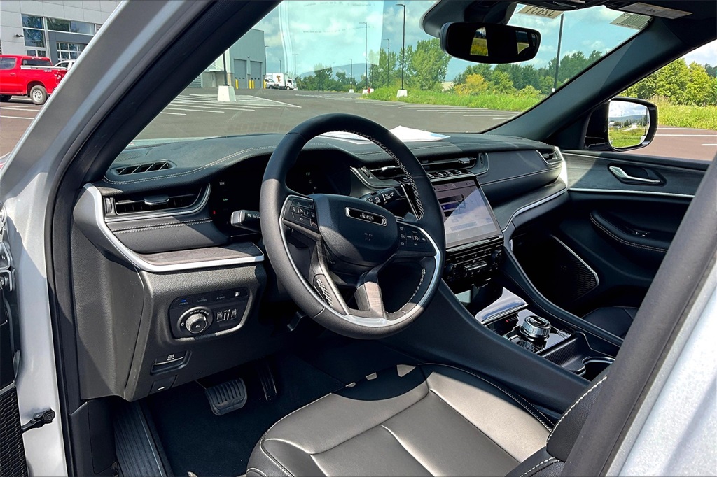 2024 Jeep Grand Cherokee 4xe - Photo 9
