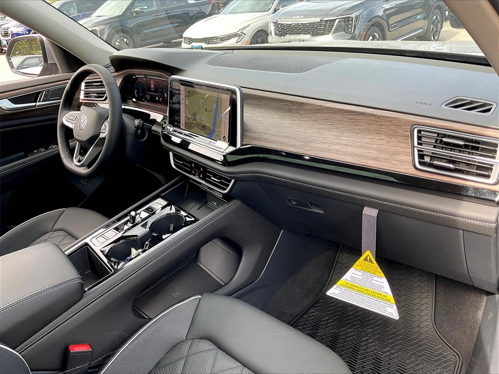 2025 Volkswagen Atlas 2.0T SEL Premium R-Line - Photo 10